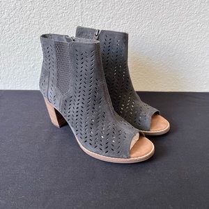 Toms Suede Heeled Open Toe Ankle Boots Sz 8